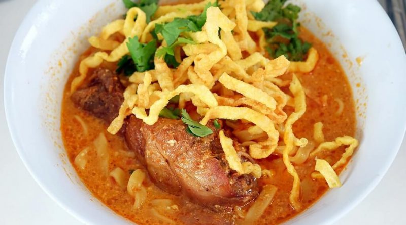 Khao Soi (Egg Noodle Curry)